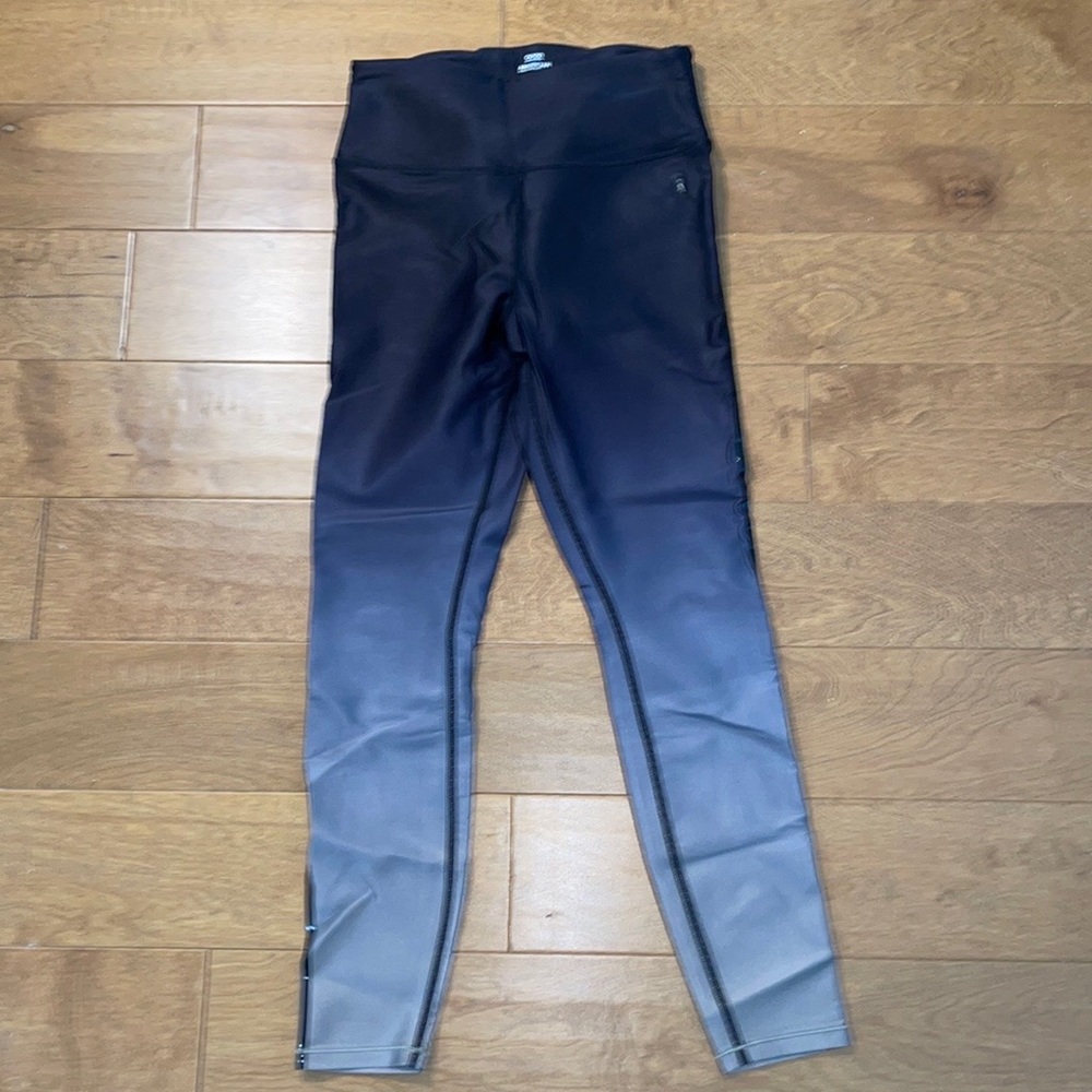 Good American Core Ombré Leggings